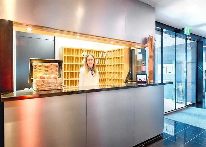 Plaza & Living Frankfurt Hotel 3*